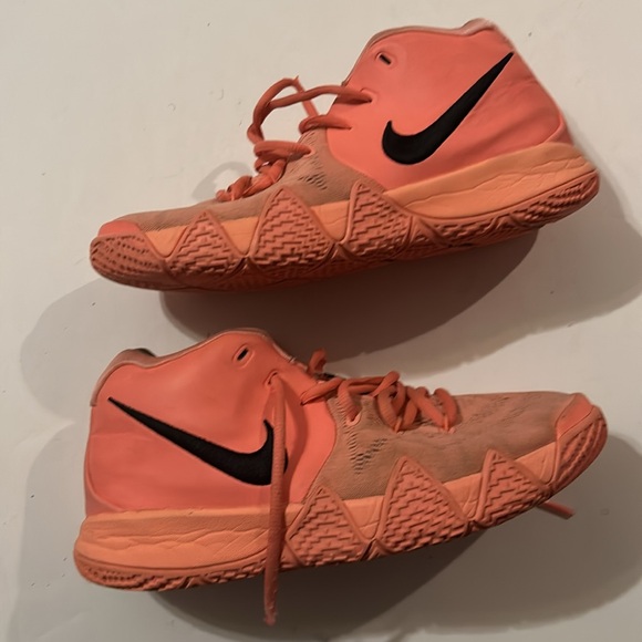 Nike kyrie 4 gs atomic pink - Picture 2 of 4